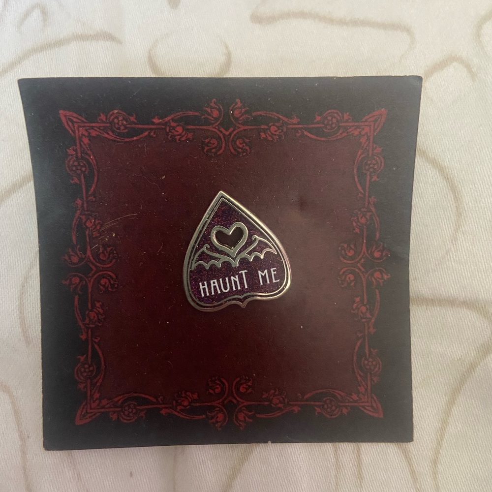 Haunt me planchette pin